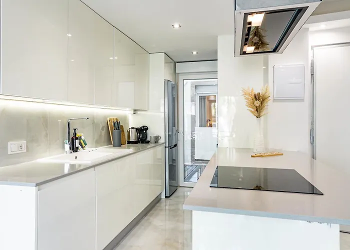 Terr69- Bright Gem In Charming Old Town אסטפונה